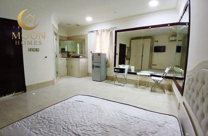 Apartment - Studio - 1 Bathroom for rent in Umm Ghuwailina 4 - Umm Ghuwailina - Doha Apartment - Studio - 1 Bathroom for rent in Umm Ghuwailina 4 - Umm Ghuwailina - Doha