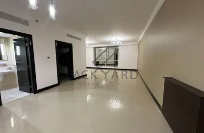 Apartment - 2 Bedrooms - 3 Bathrooms for rent in West Bay Tower - West Bay - West Bay - Doha