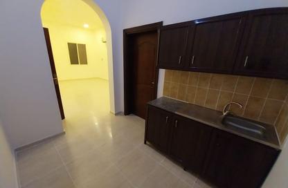Apartment - Studio - 1 for rent in Salwa Road - Al Aziziyah - Doha