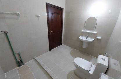 Apartment - Studio - 1 for rent in Salwa Road - Al Aziziyah - Doha