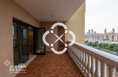 Apartment - 2 Bedrooms - 3 Bathrooms for sale in East Porto Drive - Porto Arabia - The Pearl Island - Doha Apartment - 2 Bedrooms - 3 Bathrooms for sale in East Porto Drive - Porto Arabia - The Pearl Island - Doha