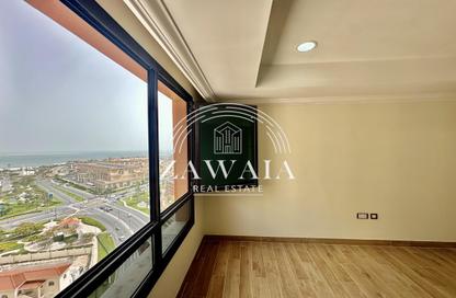 Apartment - 1 Bedroom - 2 Bathrooms for rent in West Porto Drive - Porto Arabia - The Pearl Island - Doha