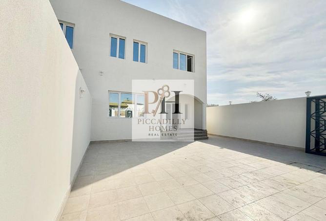 1009435 - Property Image 2