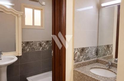Villa - 5 Bedrooms - 5 Bathrooms for rent in Souk Al gharaffa - Al Gharrafa - Doha Villa - 5 Bedrooms - 5 Bathrooms for rent in Souk Al gharaffa - Al Gharrafa - Doha