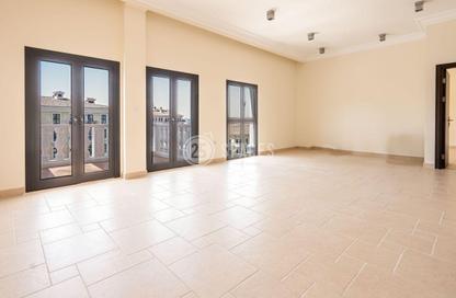 Apartment - 3 - 4 for rent in Carnaval - Qanat Quartier - The Pearl Island - Doha