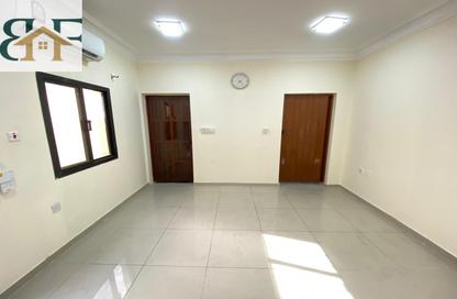 Villa - Studio - 1 Bathroom for rent in Old Airport Road - Doha