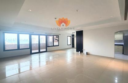 Apartment - 3 Bedrooms - 4 Bathrooms for rent in East Porto Drive - Porto Arabia - The Pearl Island - Doha