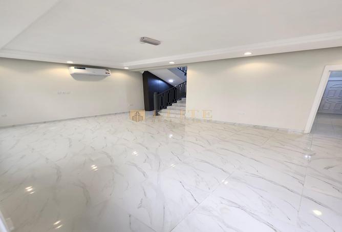 53004179 - Property Image 2