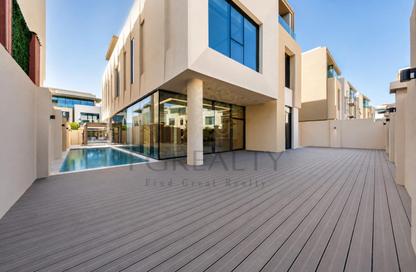 Compound - 7 Bedrooms - 7+ Bathrooms for sale in The Pearl Island - Doha