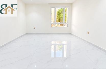 Apartment - 2 - 2 for rent in Al Mansoura - Al Mansoura - Doha