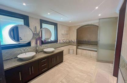 Penthouse - 5 Bedrooms - 7 Bathrooms for sale in East Porto Drive - Porto Arabia - The Pearl Island - Doha