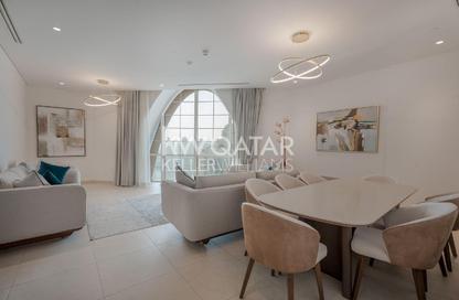 Penthouse - 3 Bedrooms - 4 Bathrooms for rent in Floresta Gardens - Floresta Gardens - The Pearl Island - Doha