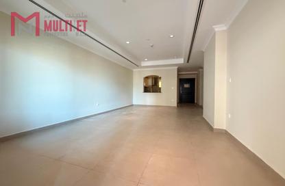 Apartment - 1 - 2 for rent in West Porto Drive - Porto Arabia - The Pearl Island - Doha