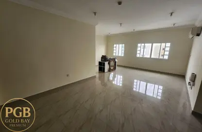 Apartment - 2 Bedrooms - 2 Bathrooms for rent in Bin Omran 28 - Fereej Bin Omran - Doha
