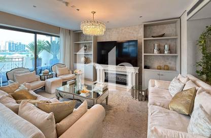 Apartment - 4 Bedrooms - 4 Bathrooms for rent in Hilton Doha The Pearl Residences - Abraj Quartiers - The Pearl Island - Doha