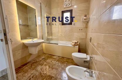 Villa - 6 - 5 for rent in Al Duhail - Doha
