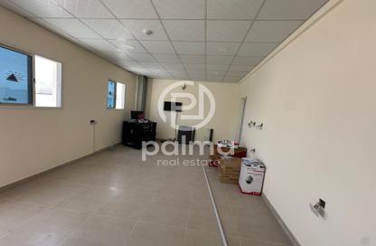 Warehouse - Studio - 6 Bathrooms for rent in East Industrial Street - Birkat Al Awamer - Al Wakra