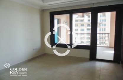 Apartment - 2 Bedrooms - 3 Bathrooms for sale in West Porto Drive - Porto Arabia - The Pearl Island - Doha