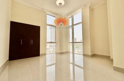 Apartment - 2 Bedrooms - 3 Bathrooms for rent in Lusail Marina Heights - Marina District - Lusail
