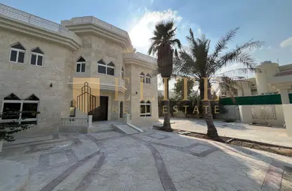 Villa - 4 Bedrooms - 7 Bathrooms for rent in Al Jazi Gardens 1 - Al Jazi Gardens - Al Dafna - Doha