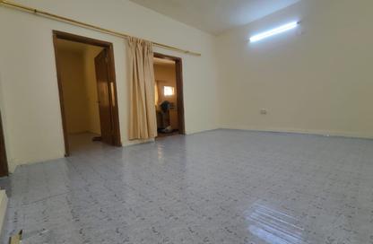 Apartment - 1 Bedroom - 1 Bathroom for rent in Bin Omran 35 - Fereej Bin Omran - Doha Apartment - 1 Bedroom - 1 Bathroom for rent in Bin Omran 35 - Fereej Bin Omran - Doha