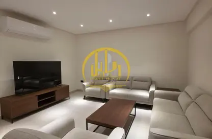 Apartment - 3 Bedrooms - 3 Bathrooms for rent in Umm Ghuwailina 4 - Umm Ghuwailina - Doha