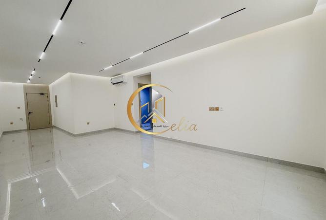 56669236 - Property Image 2