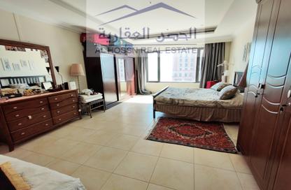 Apartment - 1 Bedroom - 2 Bathrooms for rent in Tower 31 - Porto Arabia - The Pearl Island - Doha