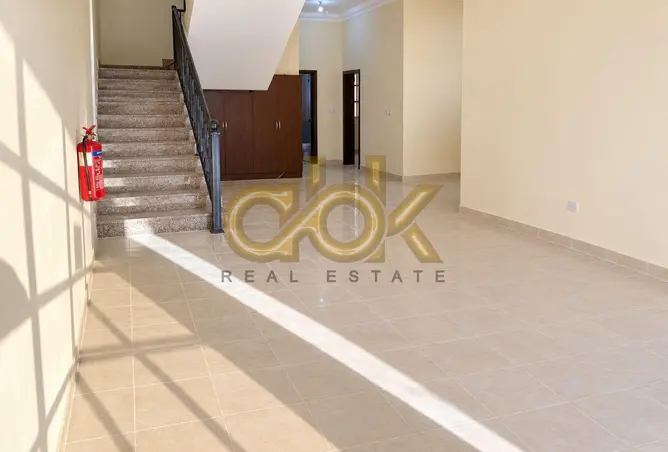 64031387 - Property Image 2