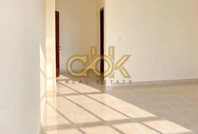 64031387 - Property Image 3