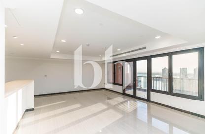 Apartment - 2 Bedrooms - 3 Bathrooms for sale in West Porto Drive - Porto Arabia - The Pearl Island - Doha Apartment - 2 Bedrooms - 3 Bathrooms for sale in West Porto Drive - Porto Arabia - The Pearl Island - Doha