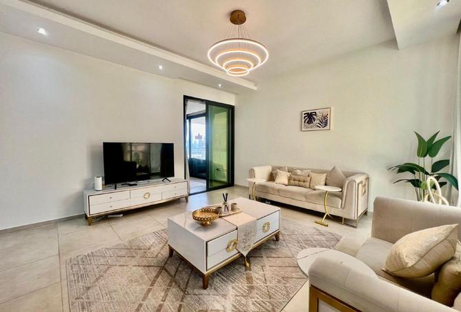 1025175 - Property Image 2