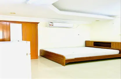 Apartment - 1 Bathroom for rent in Old Airport Road - Doha