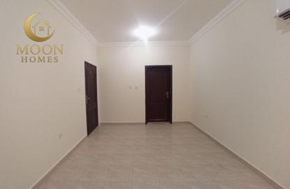 Apartment - 1 Bedroom - 2 Bathrooms for rent in Old Al Ghanim - Al Ghanim - Doha Apartment - 1 Bedroom - 2 Bathrooms for rent in Old Al Ghanim - Al Ghanim - Doha