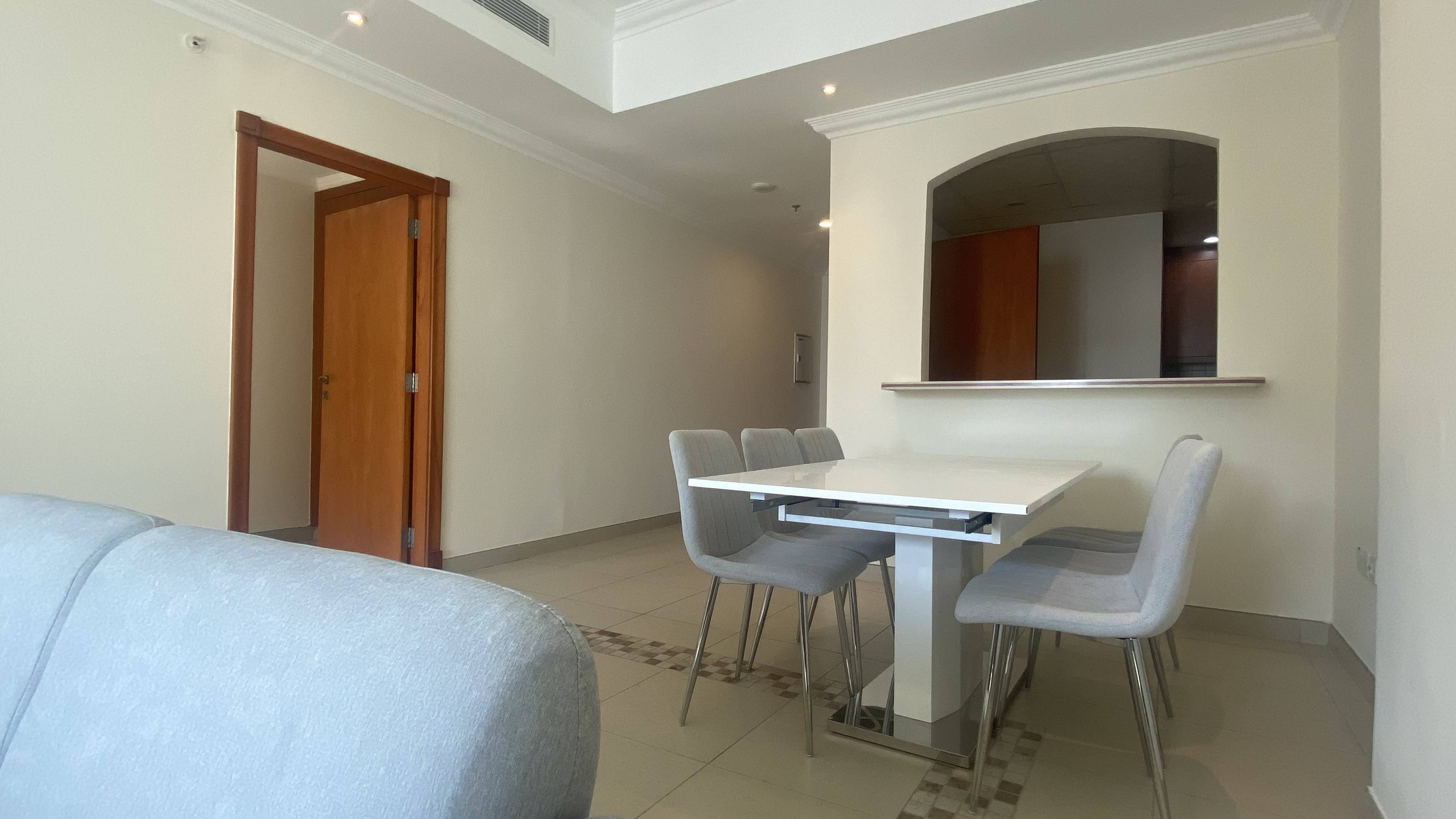 FULLY FURNISHED 1 BEDROOM | HIGH FLOOR & SEA VIEW thumbnail 6