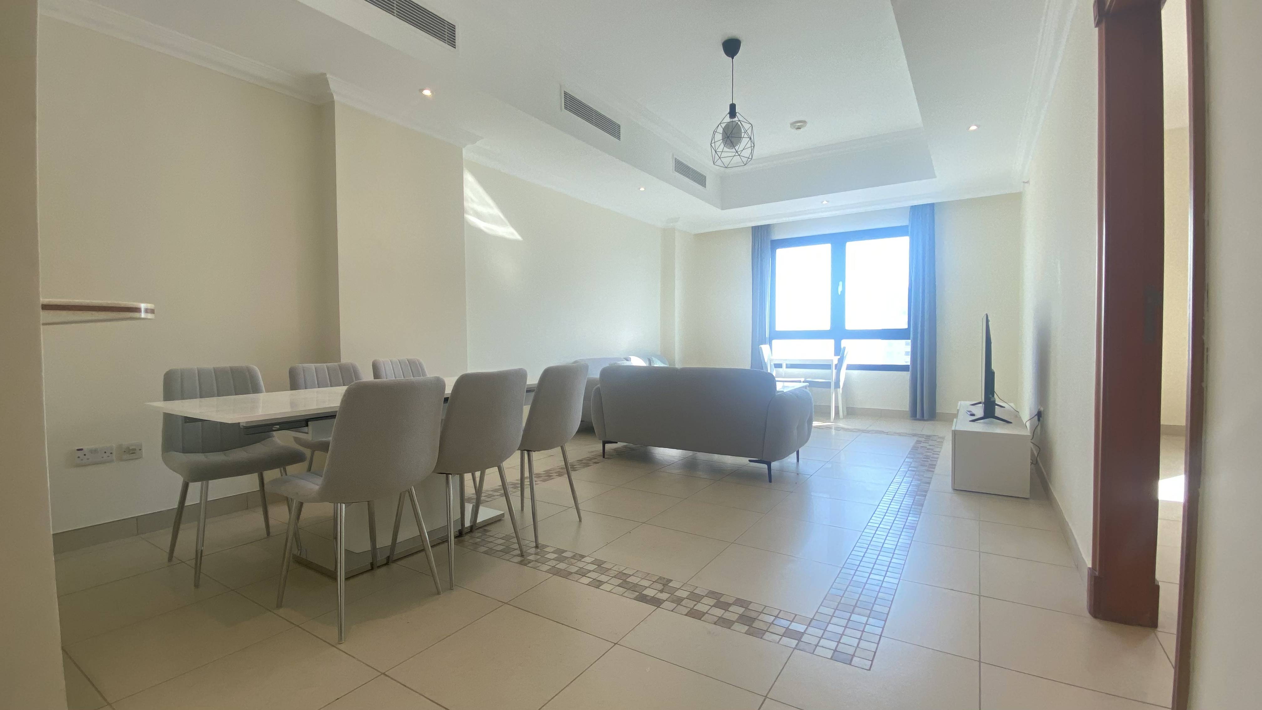 FULLY FURNISHED 1 BEDROOM | HIGH FLOOR & SEA VIEW thumbnail 5