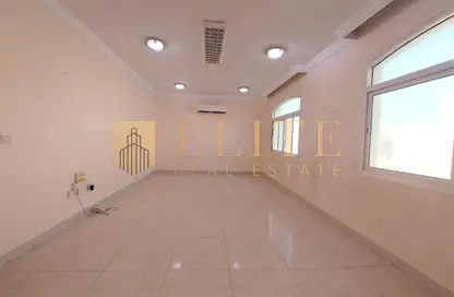 Apartment - 2 Bedrooms - 2 Bathrooms for rent in Souk Al gharaffa - Al Gharrafa - Doha