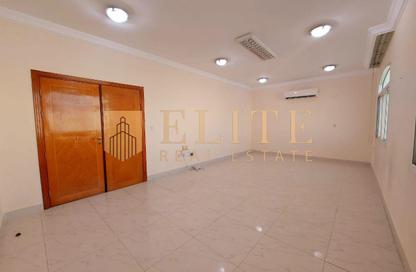 Apartment - 2 Bedrooms - 2 Bathrooms for rent in Souk Al gharaffa - Al Gharrafa - Doha