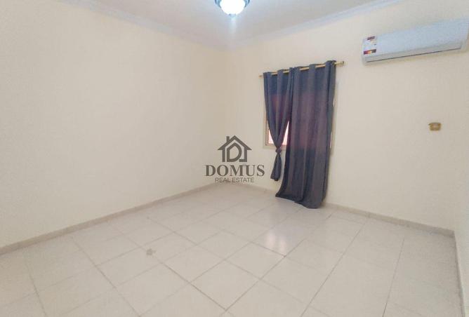 981805 - Property Image 3