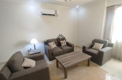 Apartment - 2 Bedrooms - 2 Bathrooms for rent in Thabit Bin Zaid Street - Al Mansoura - Doha