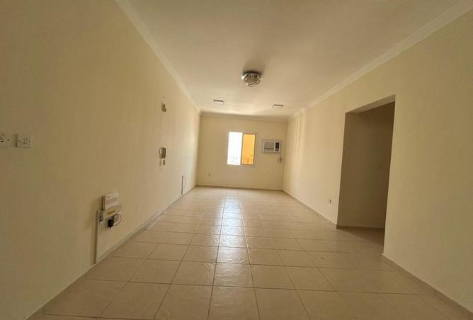 2OcIt7ko9FA - Property Main Image