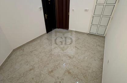 Apartment - Studio - 1 Bathroom for rent in Al Markhiya - Doha