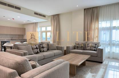 Apartment - 3 Bedrooms - 4 Bathrooms for rent in Giardino Gardens - Giardino Villas - The Pearl Island - Doha