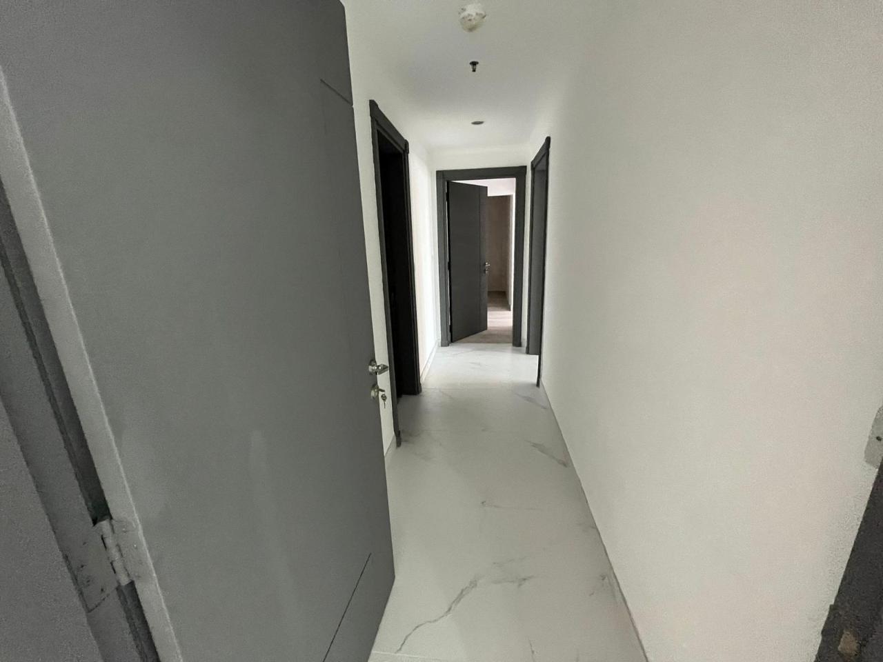 Spacious High-Floor 2BHK | 187 SQM | Porto Arabia thumbnail 4
