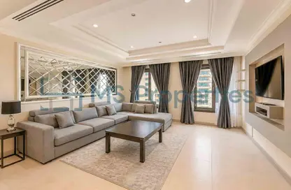 Apartment - 1 Bedroom - 2 Bathrooms for sale in West Porto Drive - Porto Arabia - The Pearl Island - Doha Apartment - 1 Bedroom - 2 Bathrooms for sale in West Porto Drive - Porto Arabia - The Pearl Island - Doha
