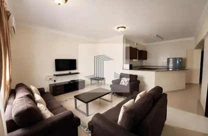 Apartment - 2 Bedrooms - 1 Bathroom for rent in NBK Commercial Building - Fereej Abdul Aziz - Doha