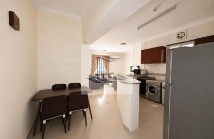 Apartment - 2 Bedrooms - 1 Bathroom for rent in NBK Commercial Building - Fereej Abdul Aziz - Doha Apartment - 2 Bedrooms - 1 Bathroom for rent in NBK Commercial Building - Fereej Abdul Aziz - Doha