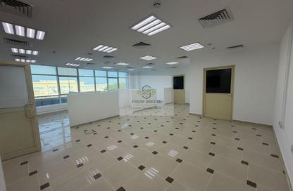 Office Space - Studio - 1 for rent in Umm Ghwailina Comm - Umm Ghuwalina - Umm Ghuwailina - Doha