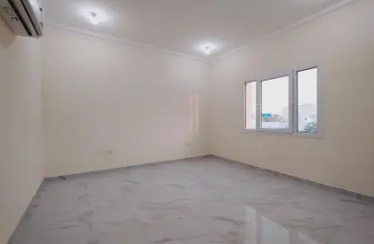 Apartment - 2 Bedrooms - 1 Bathroom for rent in Al Najda Street - Madinat Khalifa North - Madinat Khalifa - Doha