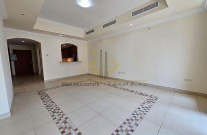 Apartment - 1 Bedroom - 2 Bathrooms for rent in West Porto Drive - Porto Arabia - The Pearl Island - Doha Apartment - 1 Bedroom - 2 Bathrooms for rent in West Porto Drive - Porto Arabia - The Pearl Island - Doha
